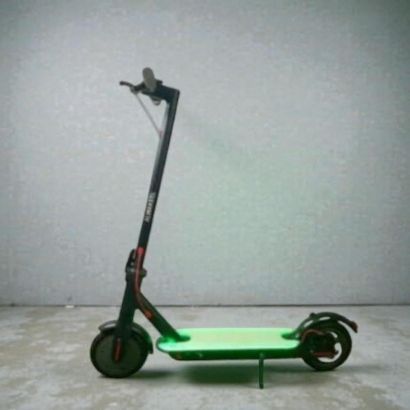 صورة سكوتر كهربائي 36 فولت اضاءة جانبية